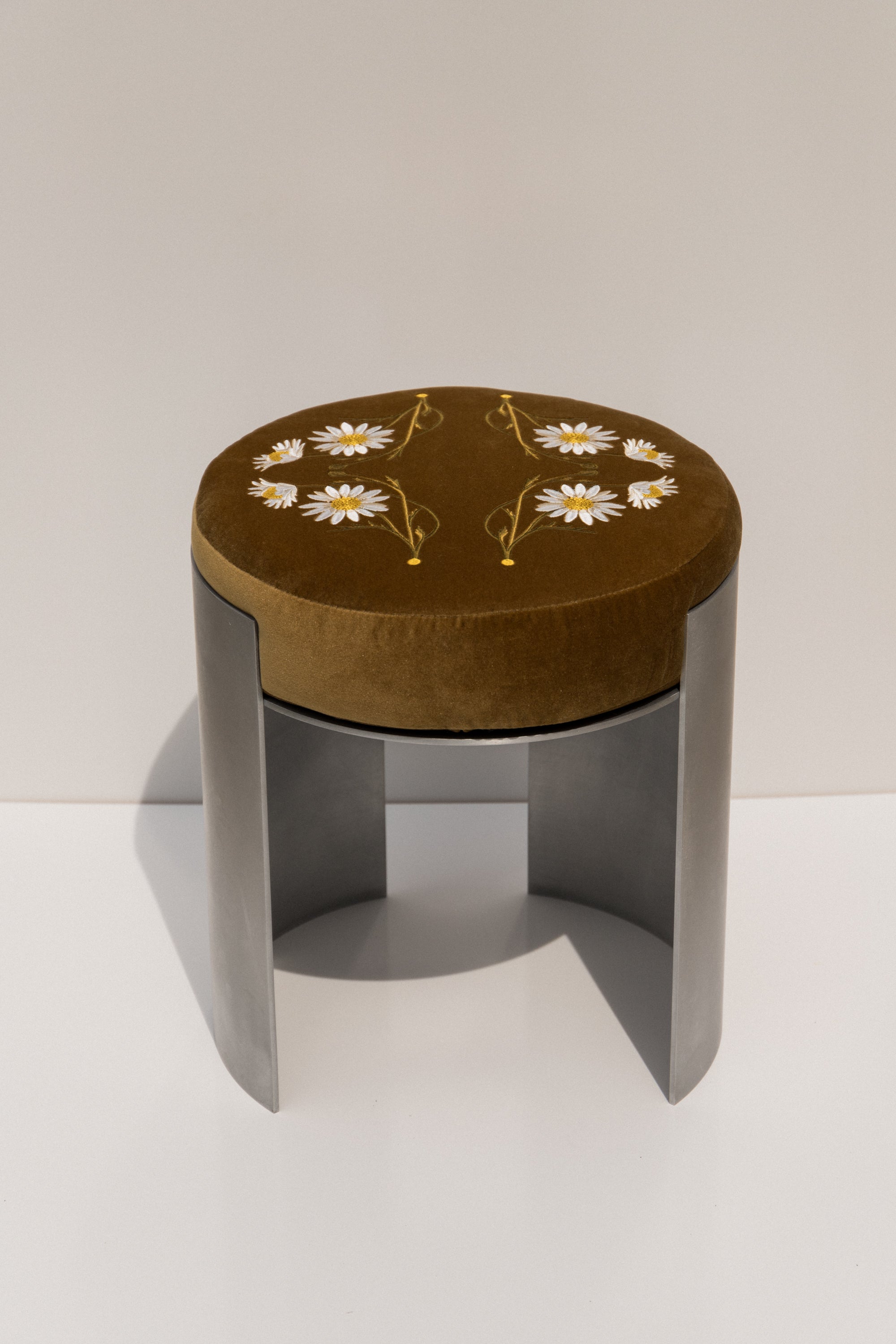 Polly Stool - Gold