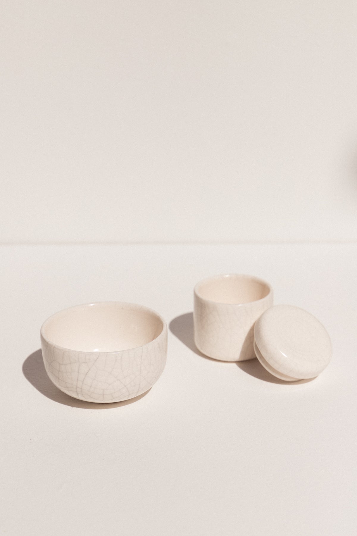 Gidon Bing white ceramic olive bowl in white crackle finish on Makers' Mrkt Makers Market Melbourne 